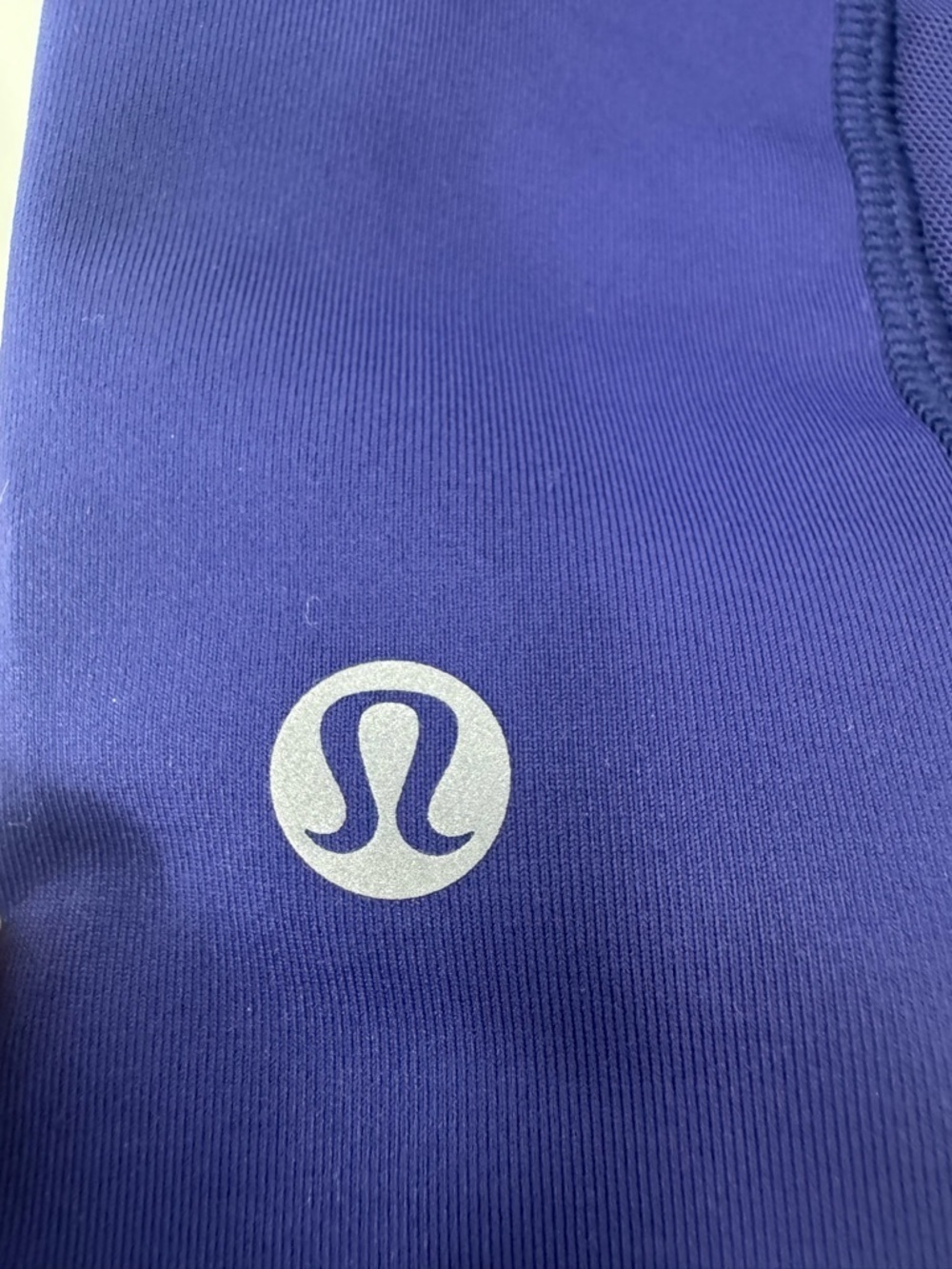 Lululemon Women’s Outrun Crop Leggings Size 8 Blue 17” Inseam Run Workout EUC - Picture 4 of 15